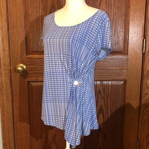 New York & Company Blue Grid Short Sleeve Top